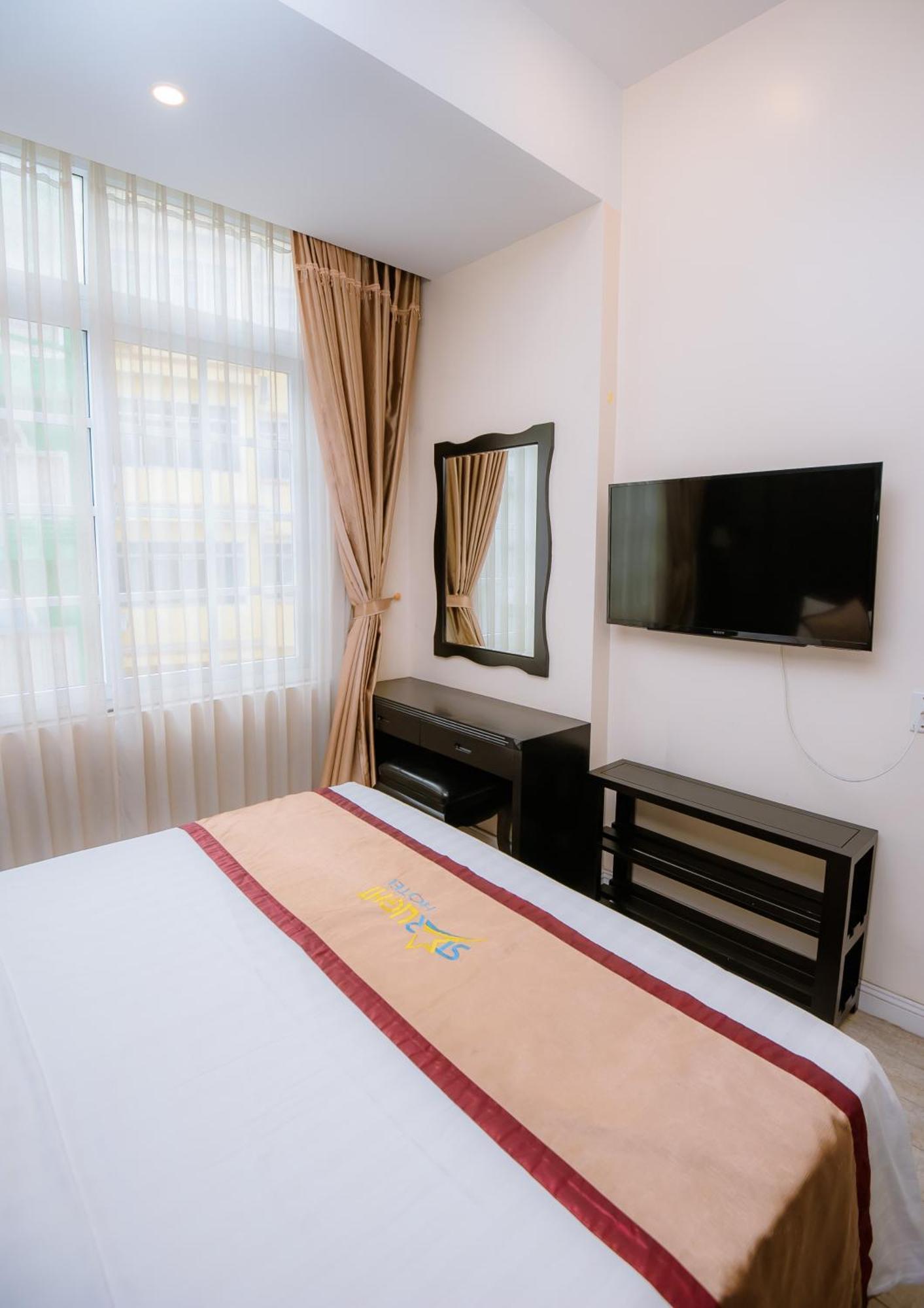 Halong Starlight Inn & Travel Ха Лонг Екстериор снимка