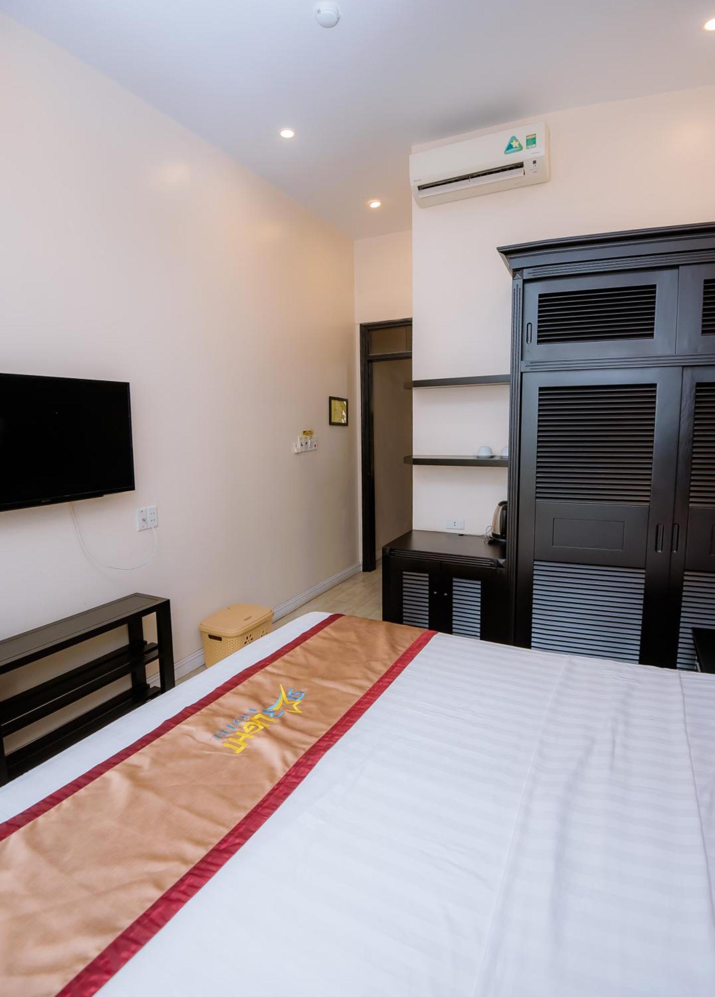 Halong Starlight Inn & Travel Ха Лонг Екстериор снимка