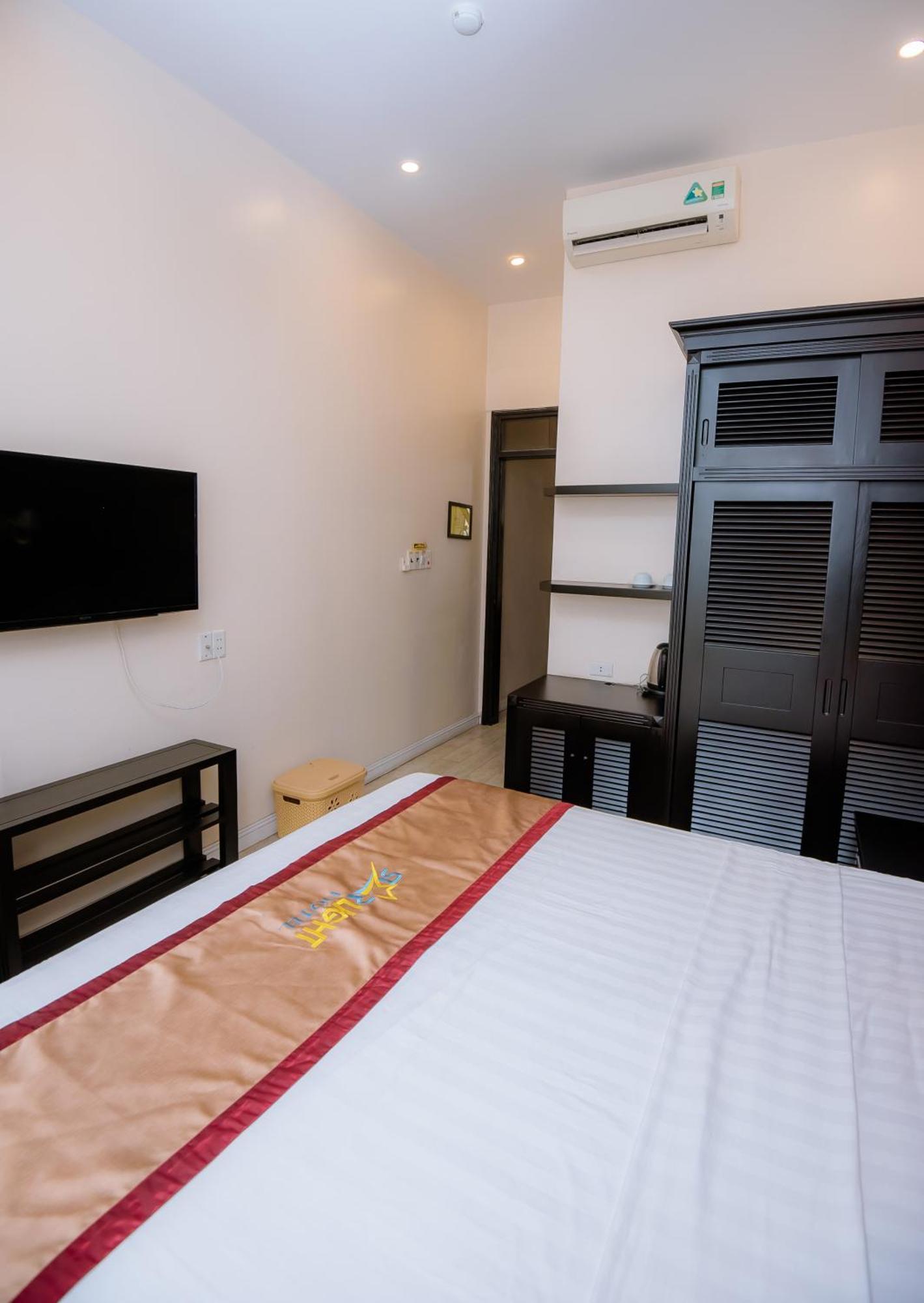 Halong Starlight Inn & Travel Ха Лонг Екстериор снимка
